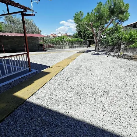 Family With 2 Bedrooms To The Center *