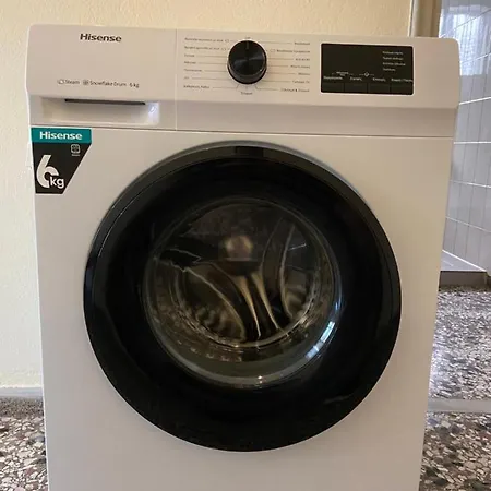 Διαμέρισμα Family With 2 Bedrooms To The Center Καμένα Βούρλα